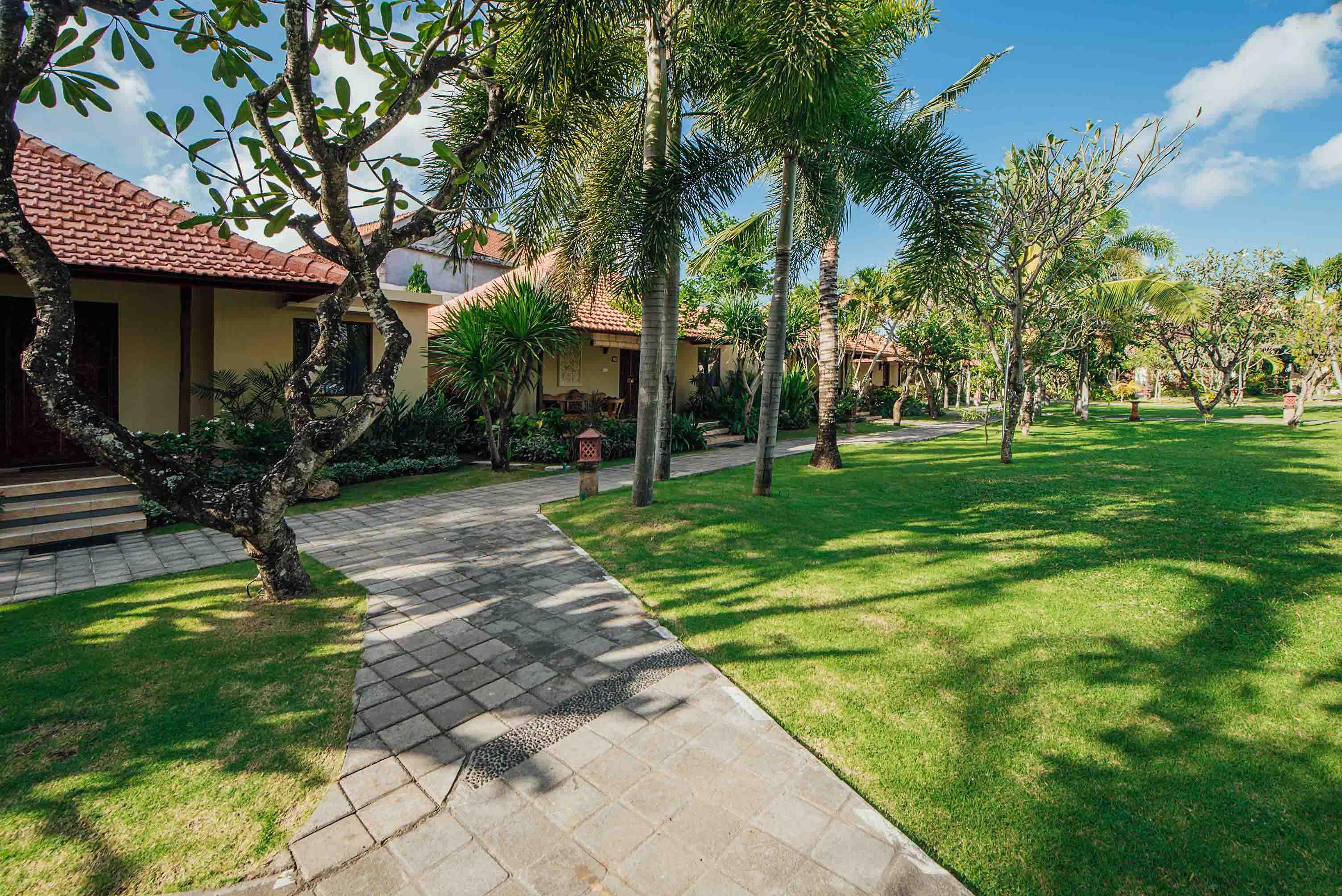 Kuta Puri Bungalows, Villas And Resort מראה חיצוני תמונה