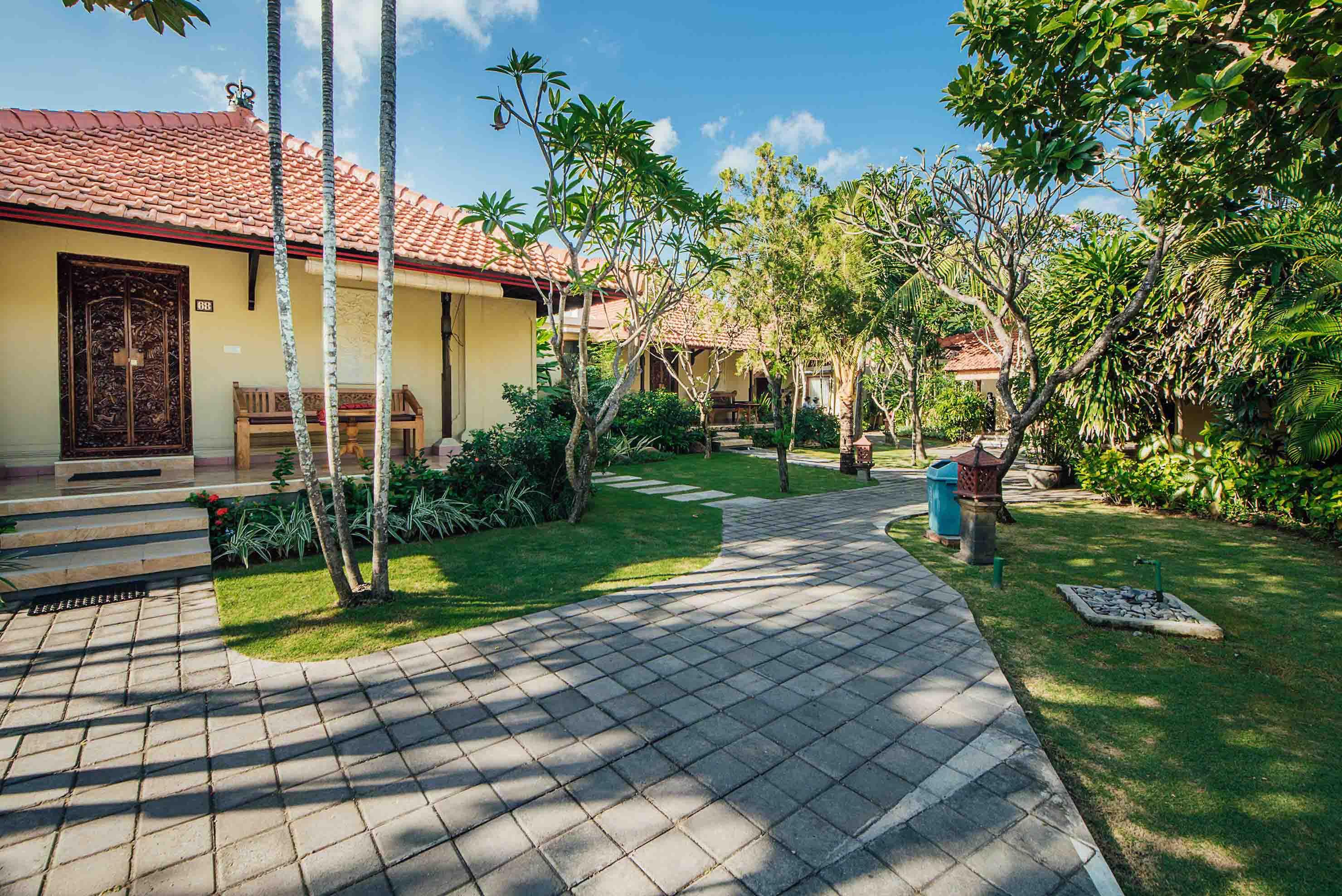 Kuta Puri Bungalows, Villas And Resort מראה חיצוני תמונה